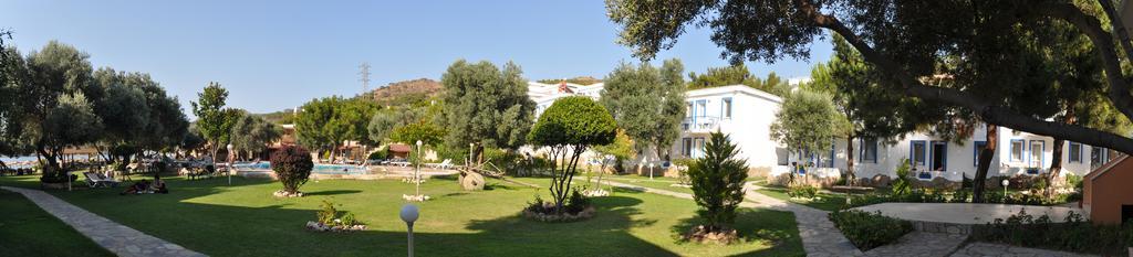 Club Mackerel Holiday Village Foça Buitenkant foto