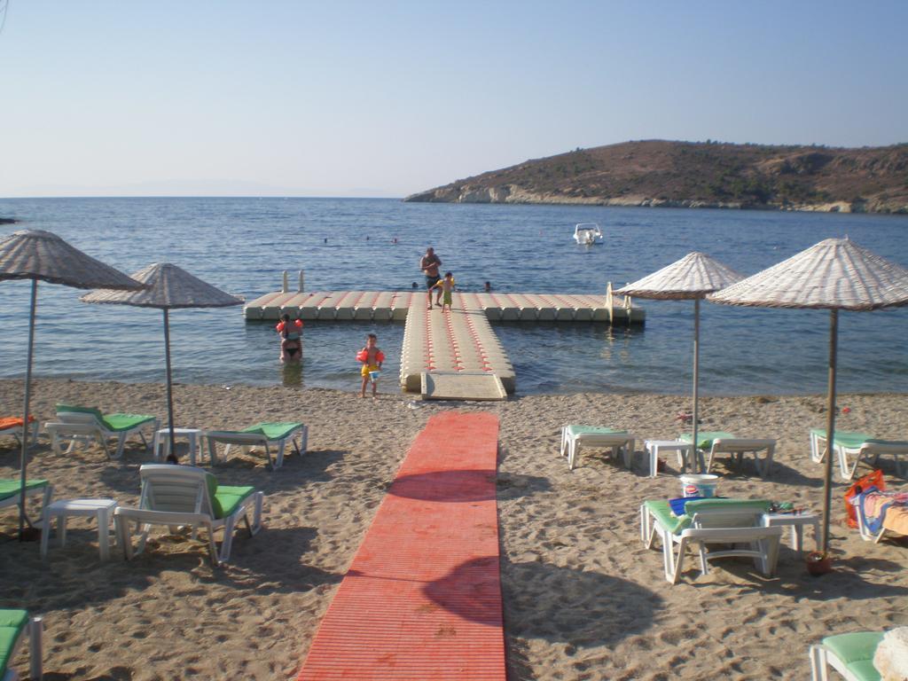 Club Mackerel Holiday Village Foça Buitenkant foto