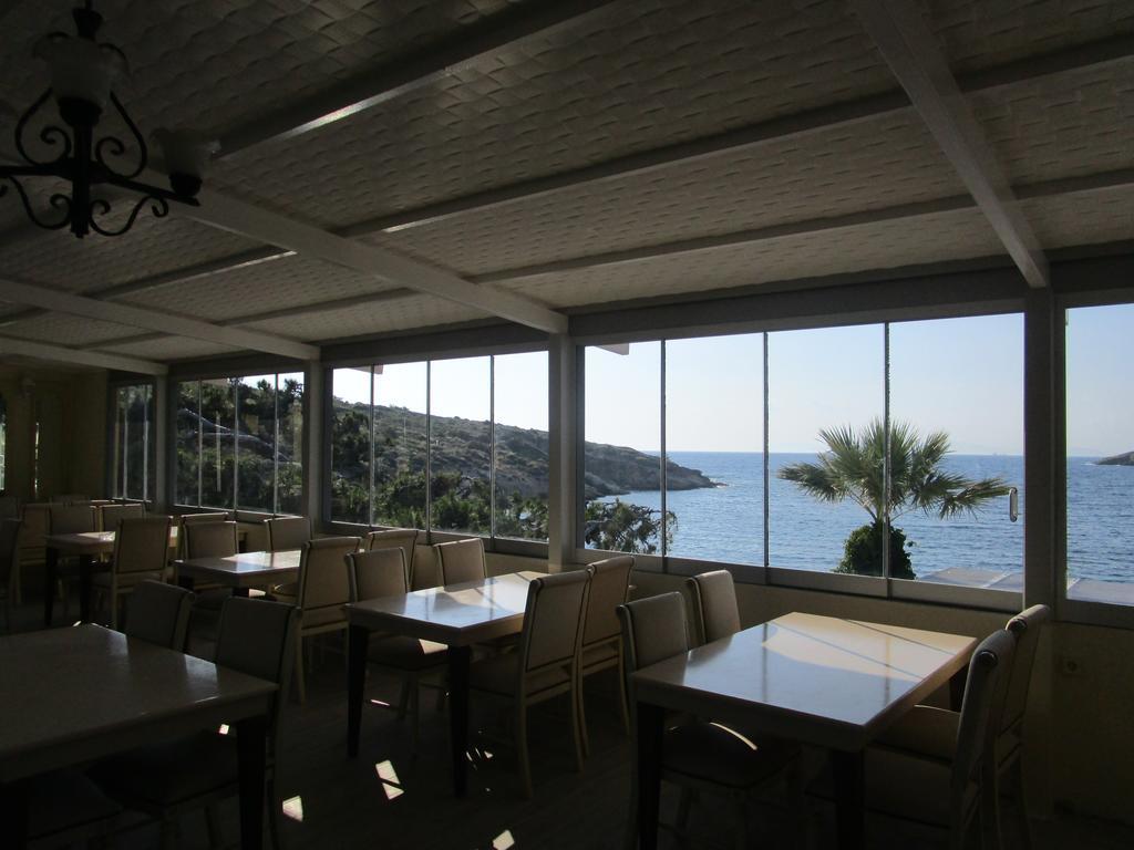 Club Mackerel Holiday Village Foça Buitenkant foto