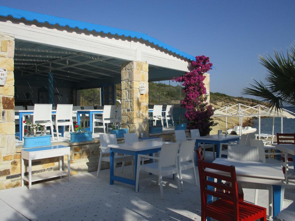 Club Mackerel Holiday Village Foça Buitenkant foto